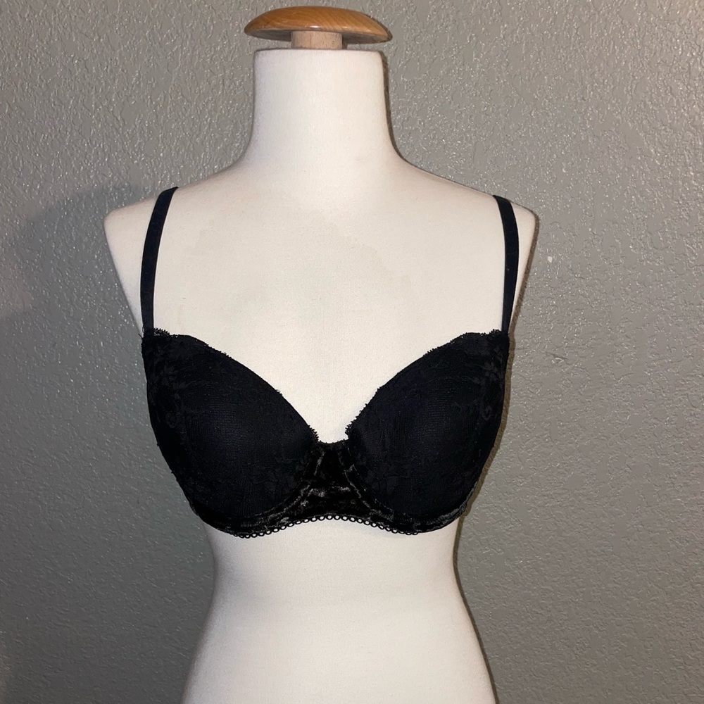 Victoria’s Secret Velvet Lined Demi Bra 34D